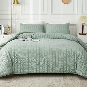 AveLom Sage Green Seersucker King Comforter Set (104x90 inches), 3 Pieces - 100% Soft Washed Microfiber Lightweight Comforter with 2 Pillowcases, All Season Down Alternative Comforter Set for Bedding
