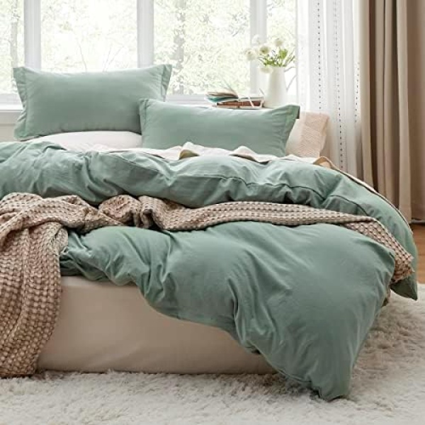 Bedsure Sage Green Duvet Cover King Size - Soft Prewashed Set, 3 Pieces, 1 Duvet Cover 104x90 Inches with Zipper Closure and 2 Pillow Shams, Comforter Not Included