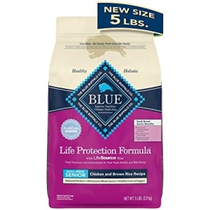 Blue Buffalo Life Protection Formula Natural Senior Small Breed Dry Dog Food, Chicken and Brown Rice 5-lb Trial Size Bag