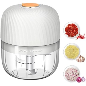 Electric Garlic Chopper, Mini Portable Veggie Chopper, 250ML Garlic Grinder Masher Onion Chopper, Blender to Vegetable, Wireless Food Processor for Ginger, Chili, Fruit, Meat, etc