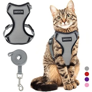 IPRAVOCI Cat Harness - Escape Proof Reflective Cat Harness and Leash for Small to Large Cats, Puppy, Small Dog - Adjustable Mesh Breathable Pink Cute Cat Harness for Walking Training Hiking